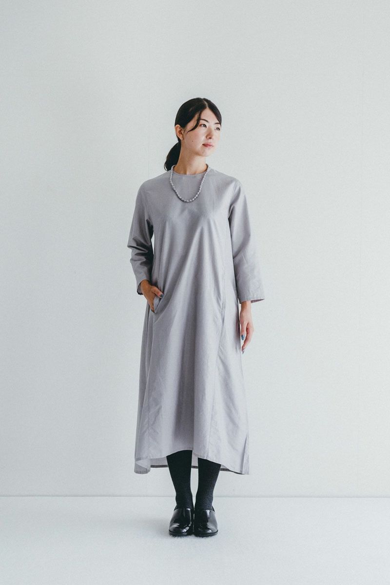 miiThaaii コットンシルク マーヒ ワンピース シルバー | fog linen work